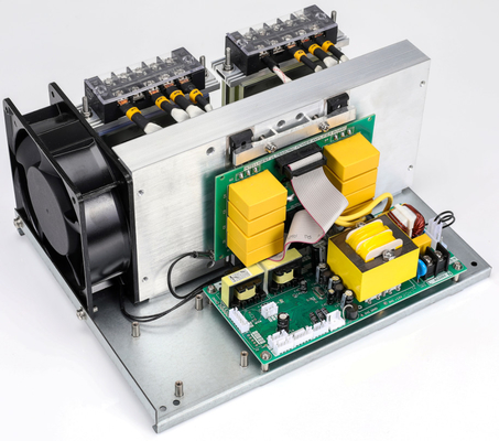 Ultrasonik Temizleyici için 25khz 600w Ultrasonik Frekans Jeneratörü